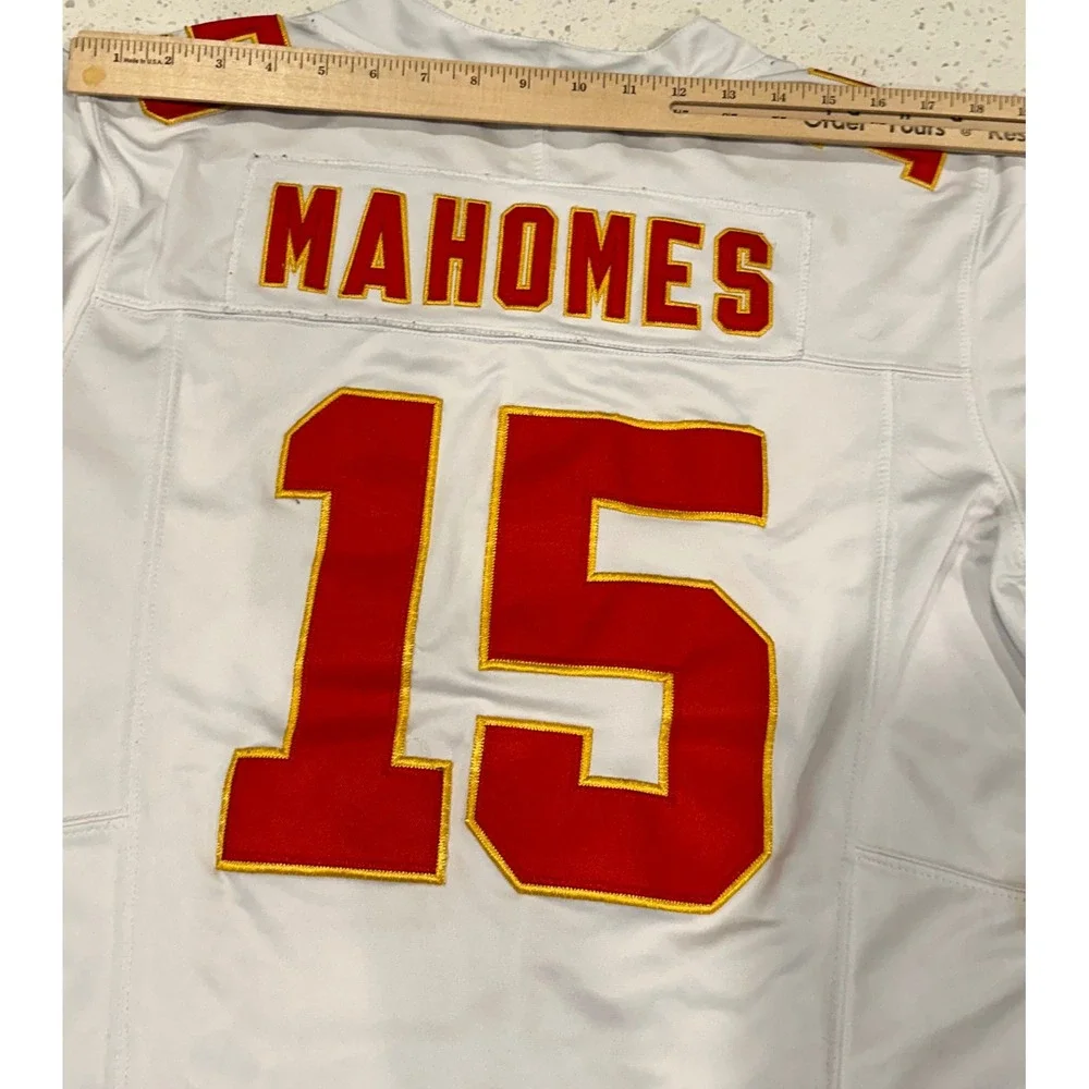 Nike Kansas City Chiefs Patrick Mahomes 15 Stitched Jersey White Mens Small